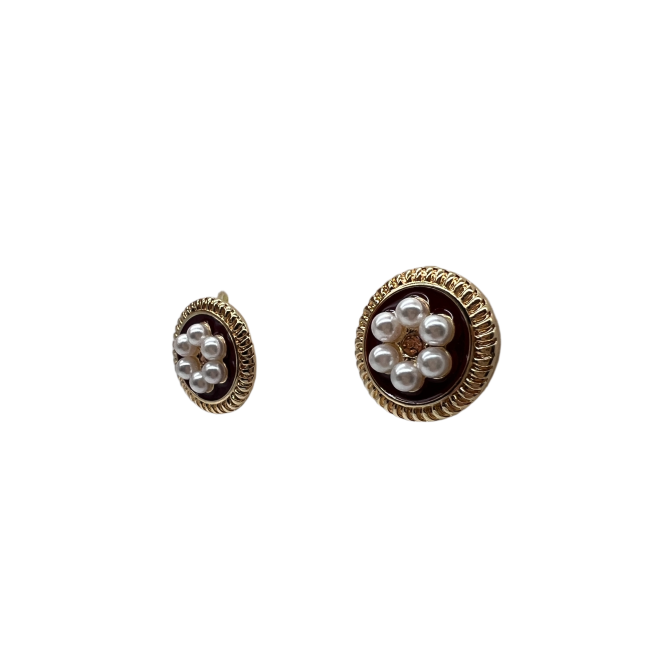Elegant Flower Stud Earrings For Women Gold Tone Dainty Pearl Statement Earrings