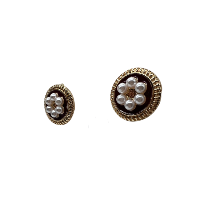 Elegant Flower Stud Earrings For Women Gold Tone Dainty Pearl Statement Earrings